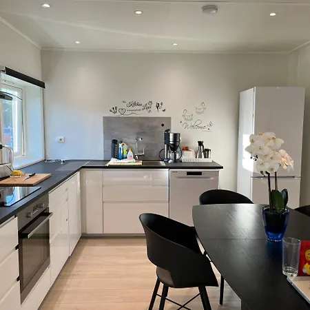 I Stamsund, Lofoten * Rishaugen